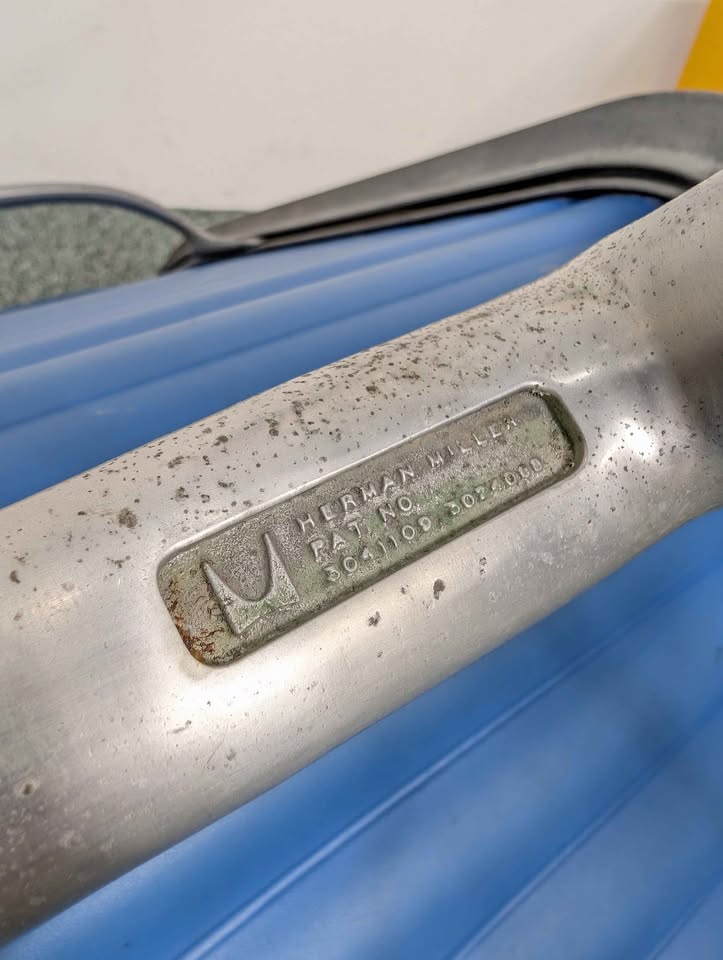 MCM Vintage Blue Herman Miller Aluminum Group Swivel Chair