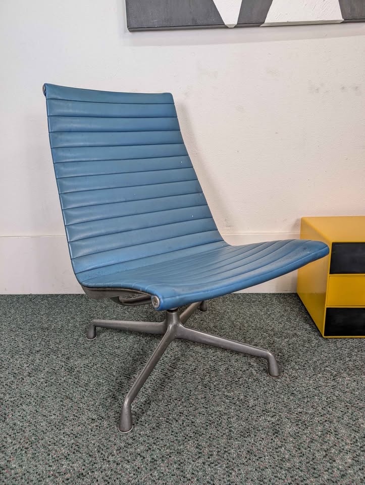 MCM Vintage Blue Herman Miller Aluminum Group Swivel Chair