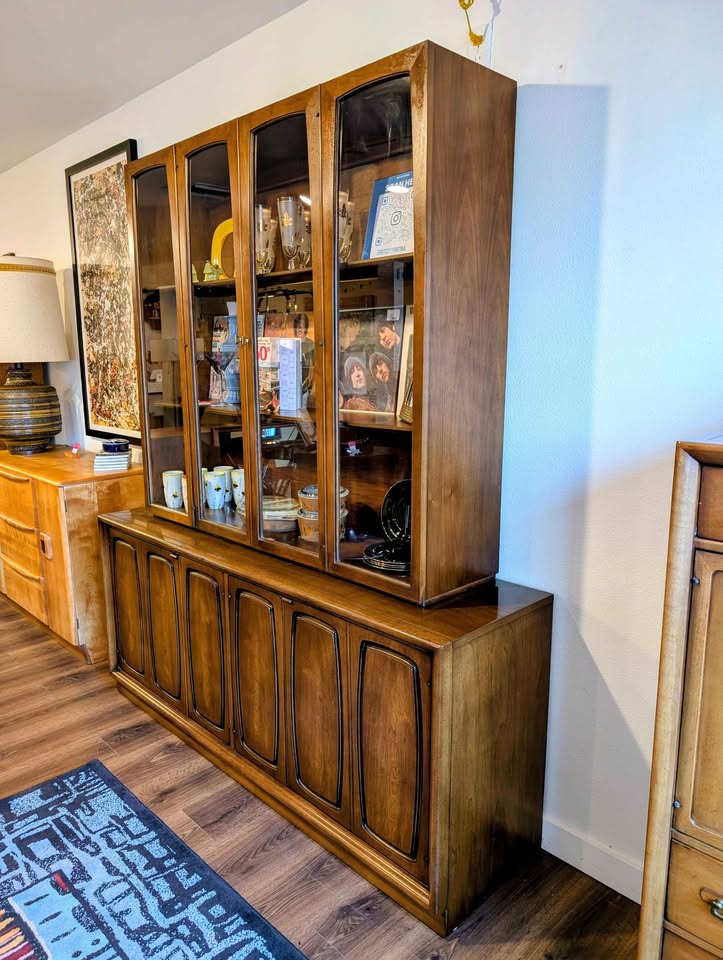 Large MCM Vintage Emphasis Collection Walnut China Hutch & Credenza by Broyhill