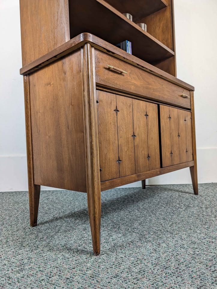MCM Vintage Broyhill Saga Petite China Hutch Buffet