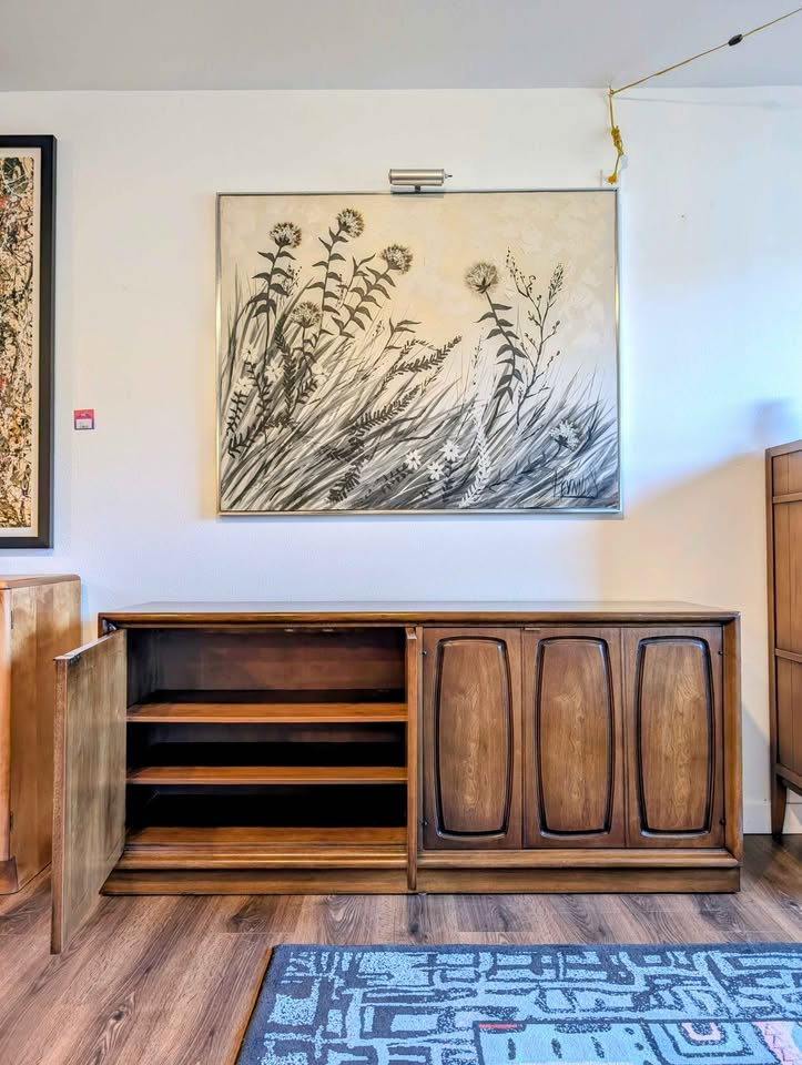 Large MCM Vintage Emphasis Collection Walnut Credenza by Broyhill