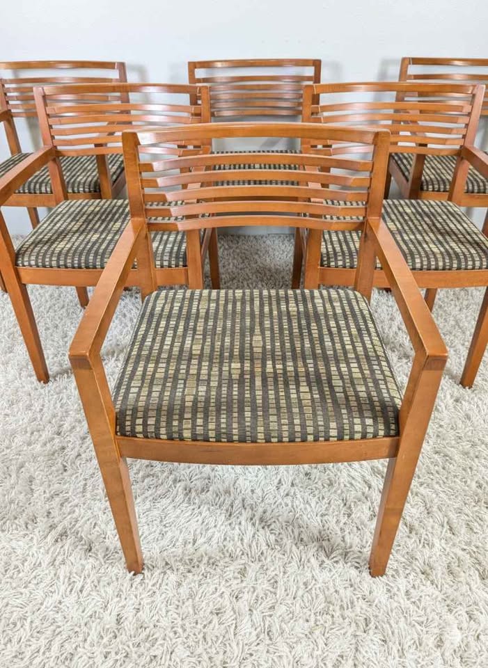 Vintage Pair of Postmodern Ricchio Chairs by Knoll