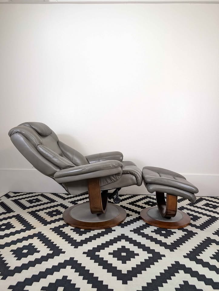 Stressless Style Grey Leather Lounge Chair & Ottoman by Faringdon for Macy's