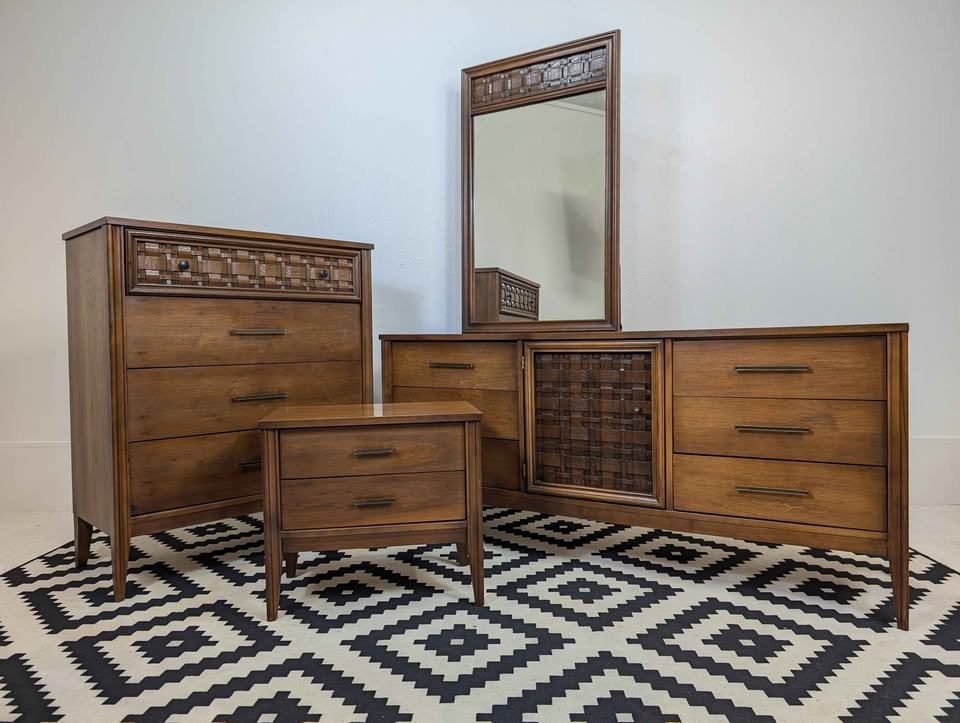 Mid Century Modern 4 Piece American Walnut Bedroom Set