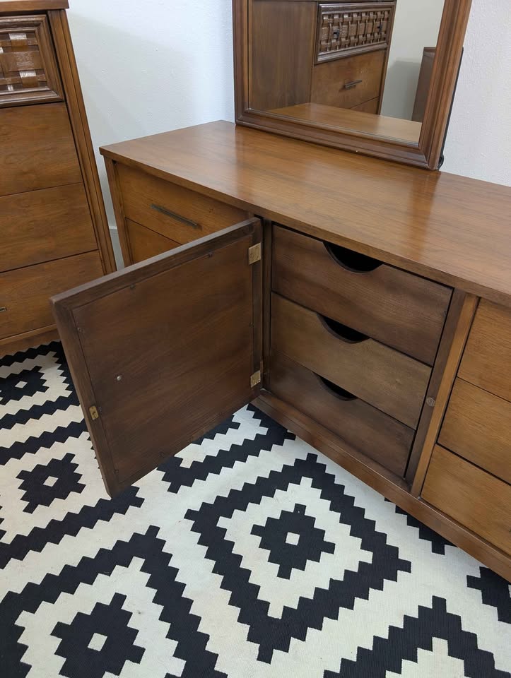 Mid Century Modern 4 Piece American Walnut Bedroom Set