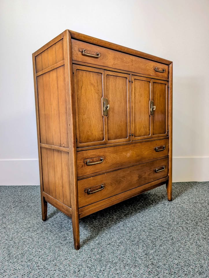 MCM Meridian Collection Gentleman's Chest Highboy by Drexel