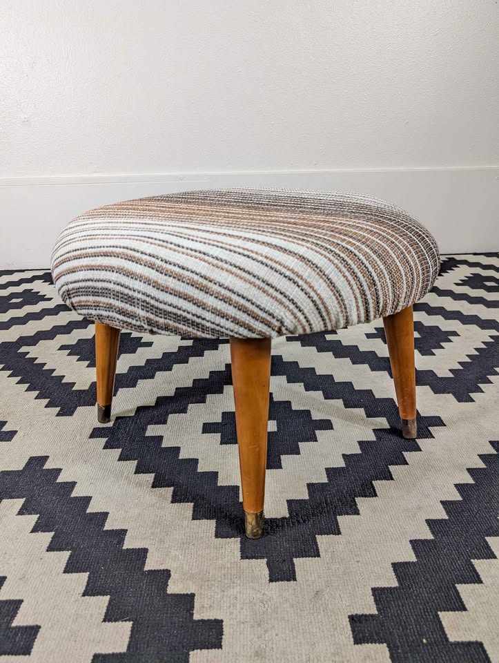 MCM Tweed Ottoman on Tapered Walnut Legs