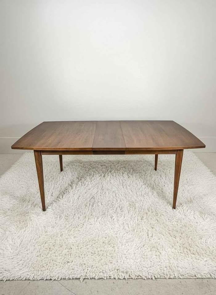 MCM Saga Collection Dining Table Set by Broyhill