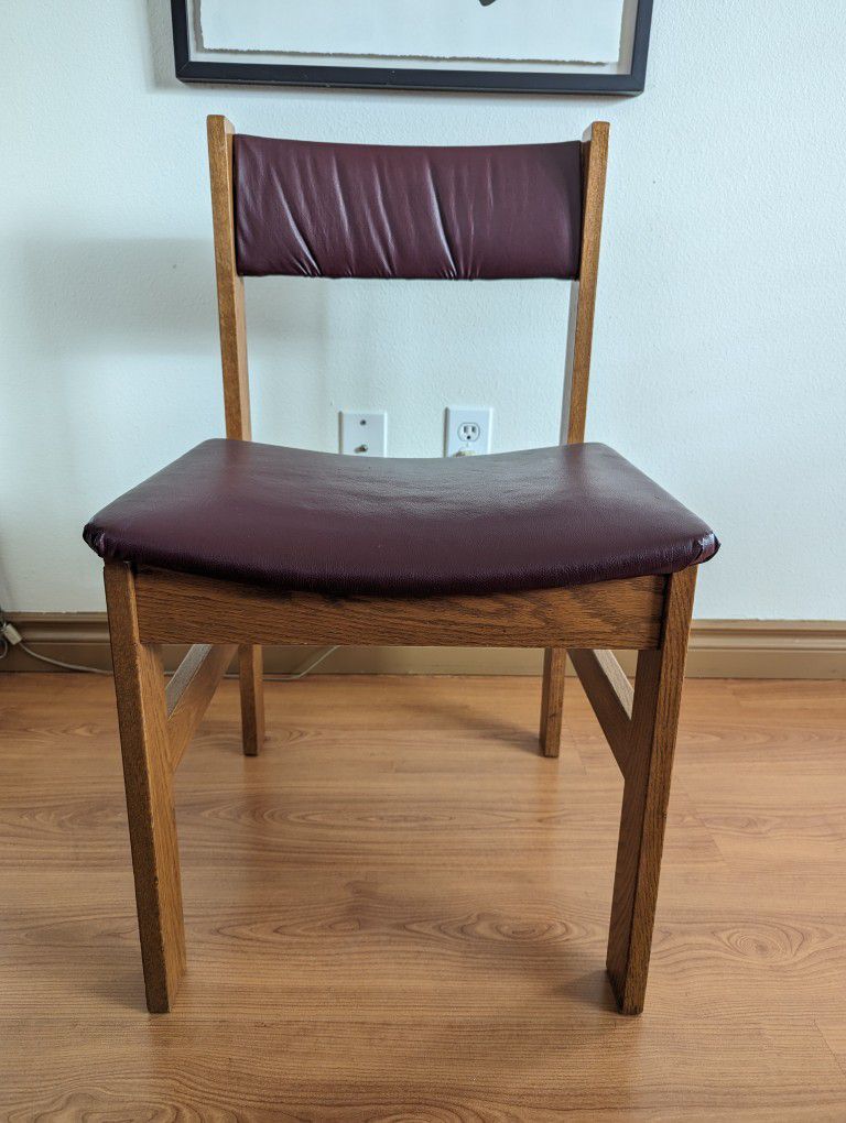 Scandinavian Designed Oak Side / Accent / Desk Chair by Doerksen & Gronau Ltd.