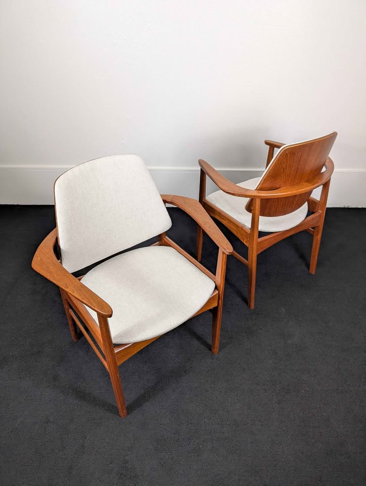 Danish Modern Pair of Teak Chairs by Arne Hovmand Olsen