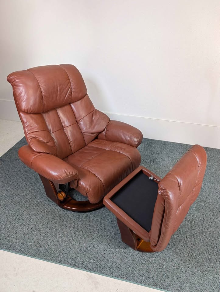 Brown Leather Stressless Style Recliner & Ottoman by Benchmaster