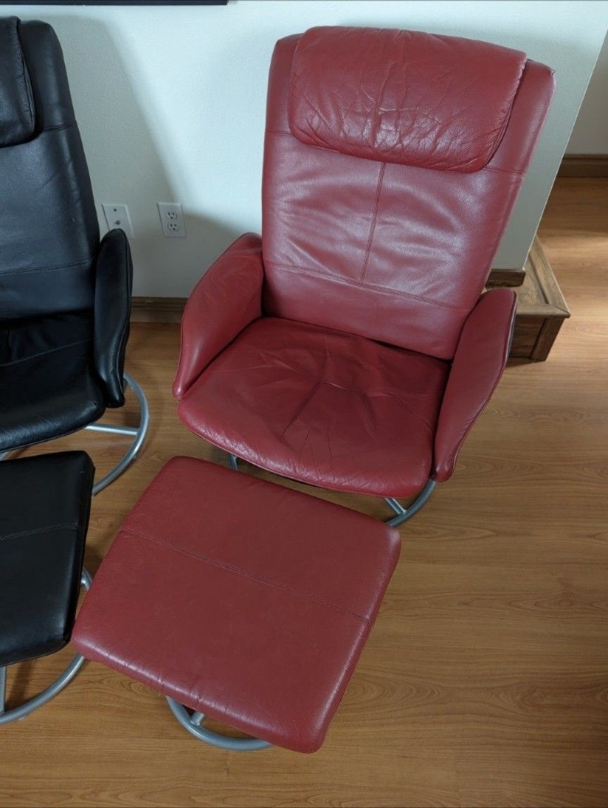 Pair of Vintage Ekornes Stressless Style Black & Red Leather Lounge Chair Recliners by IKEA