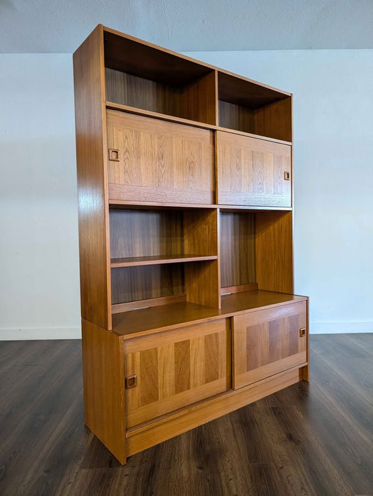 Domino Mobler Record Player Media Credenza