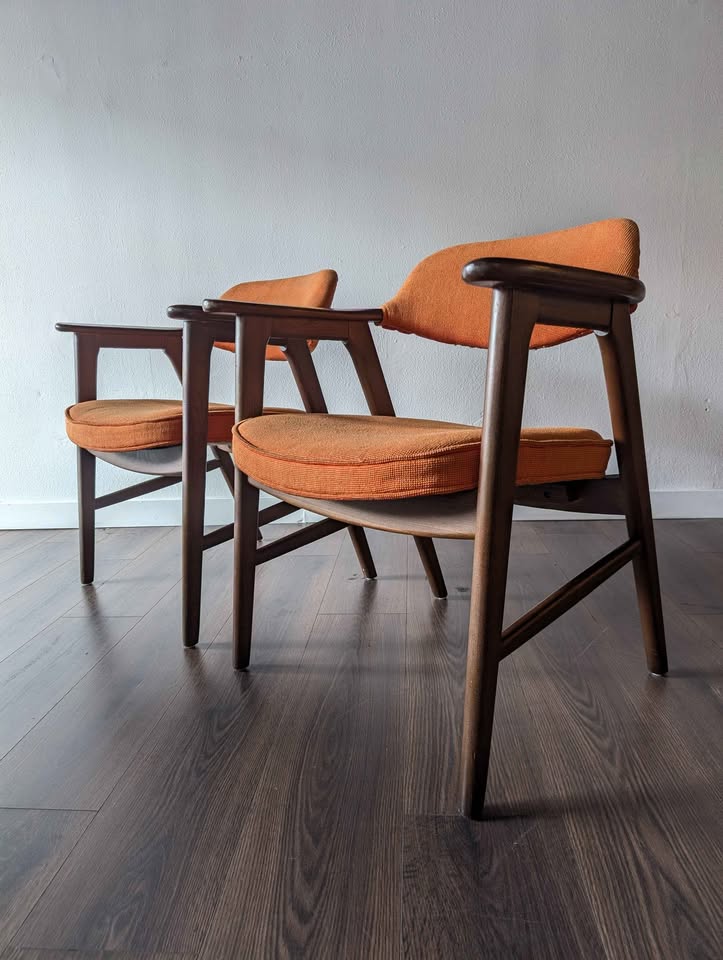 Pair of MCM Scandinavian Style Paoli Lounge Chairs