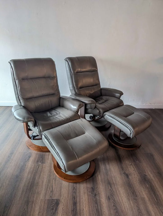 Pair of New Stressless Style Grey Leather Lounge Chair Recliners $795 Each