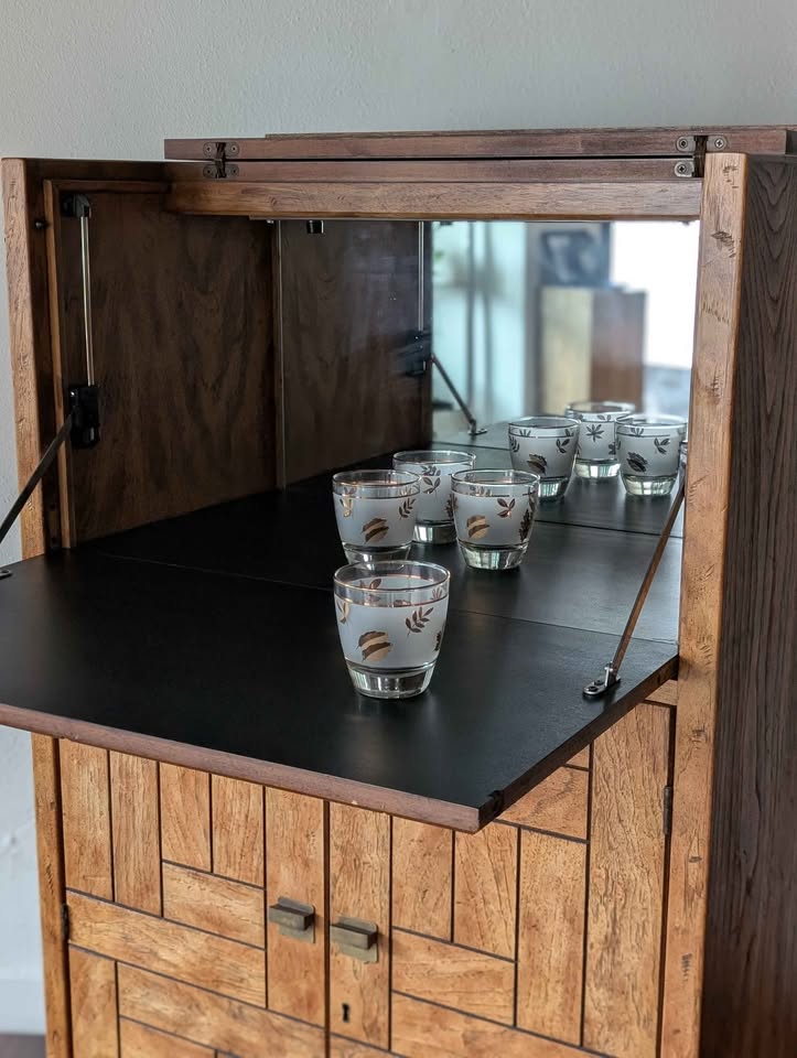 MCM Woodbriar Collection Light Up Bar Cabinet by Drexel