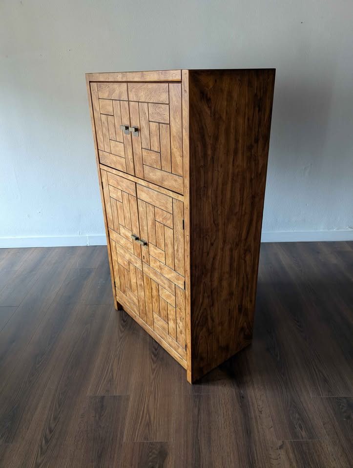 MCM Woodbriar Collection Light Up Bar Cabinet by Drexel