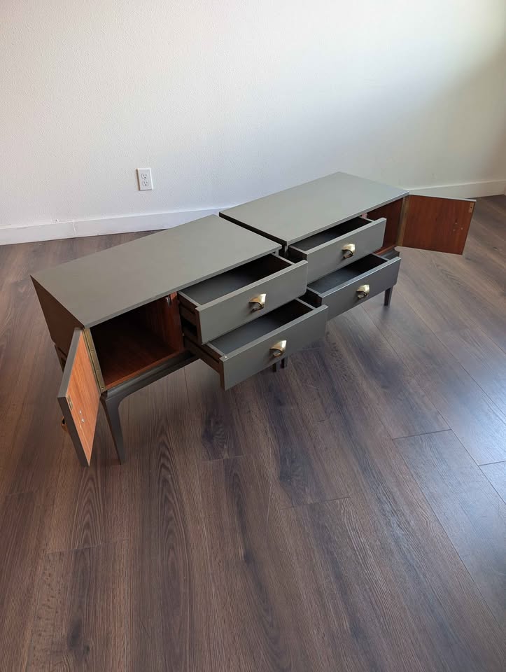 MCM Pair Nightstands Amazing Hardware