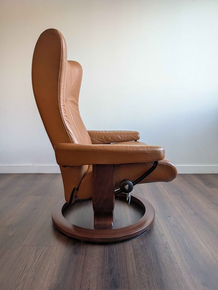 Ekornes Stressless Large Scandinavian Recliner