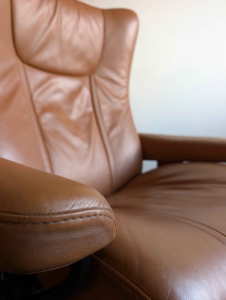 Ekornes Stressless Large Scandinavian Recliner