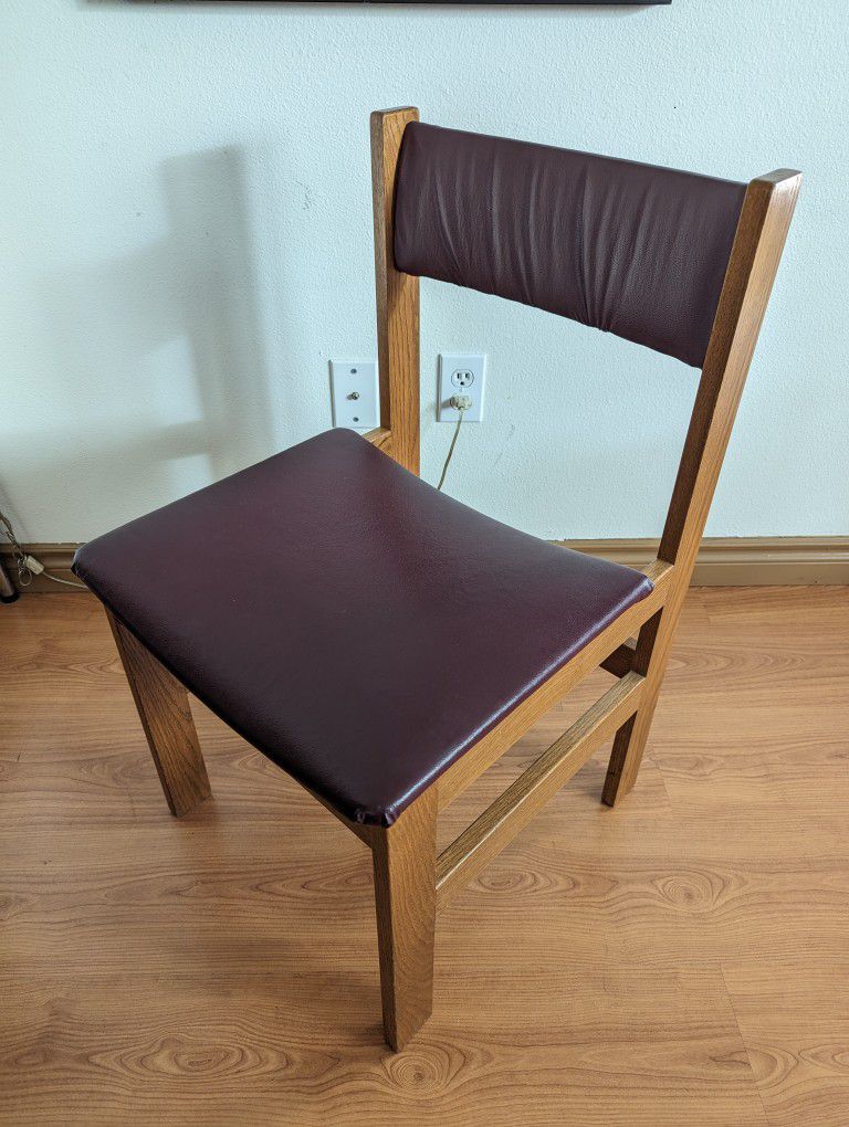 Scandinavian Designed Oak Side / Accent / Desk Chair by Doerksen & Gronau Ltd.