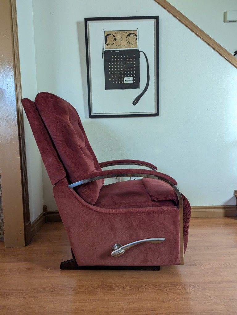 Cranberry Velvet Zero Gravity LA Z BOY Rocker Recliner Chair