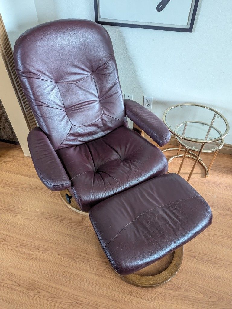 Ekornes Stressless Style Leather Lounge Chair Recliner & Ottoman by Lane