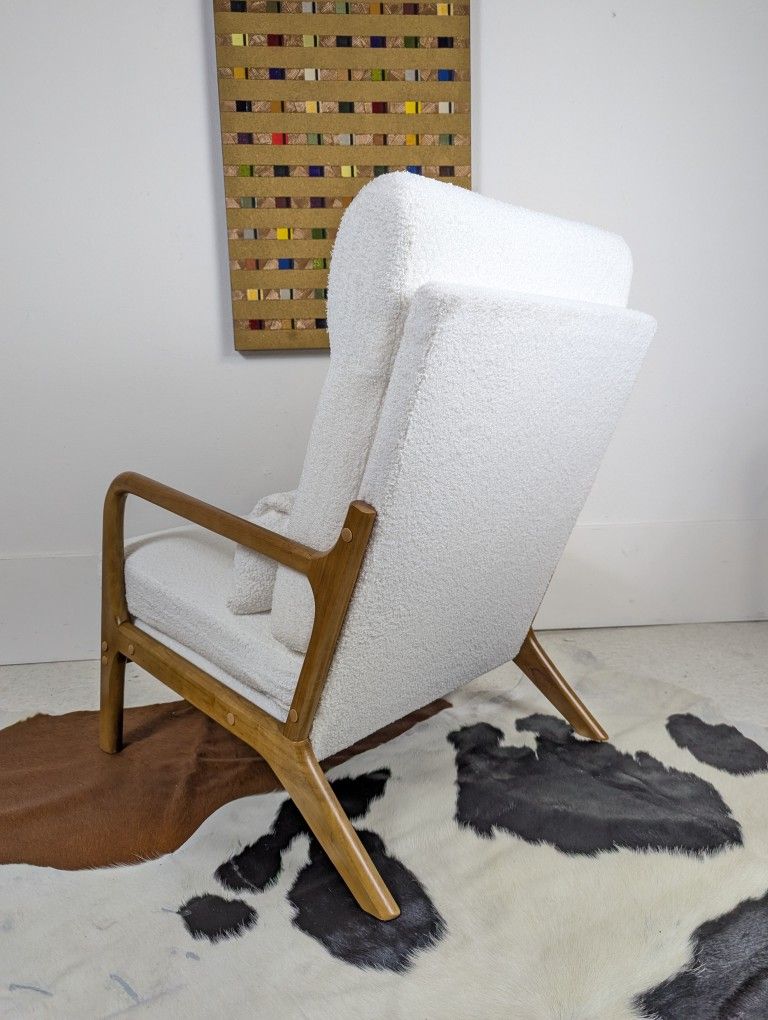 New MCM Style Bright White Boucle Comfy Lounge Chair
