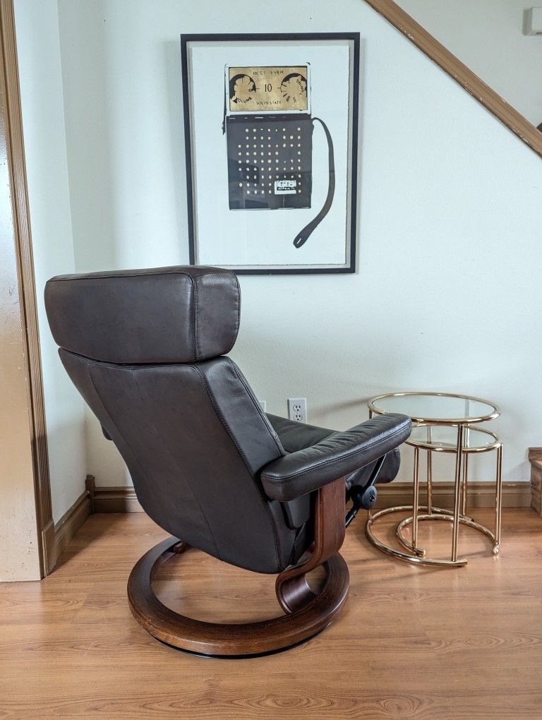 Ekornes Stressless Brown Leather Lounge Chair Recliner
