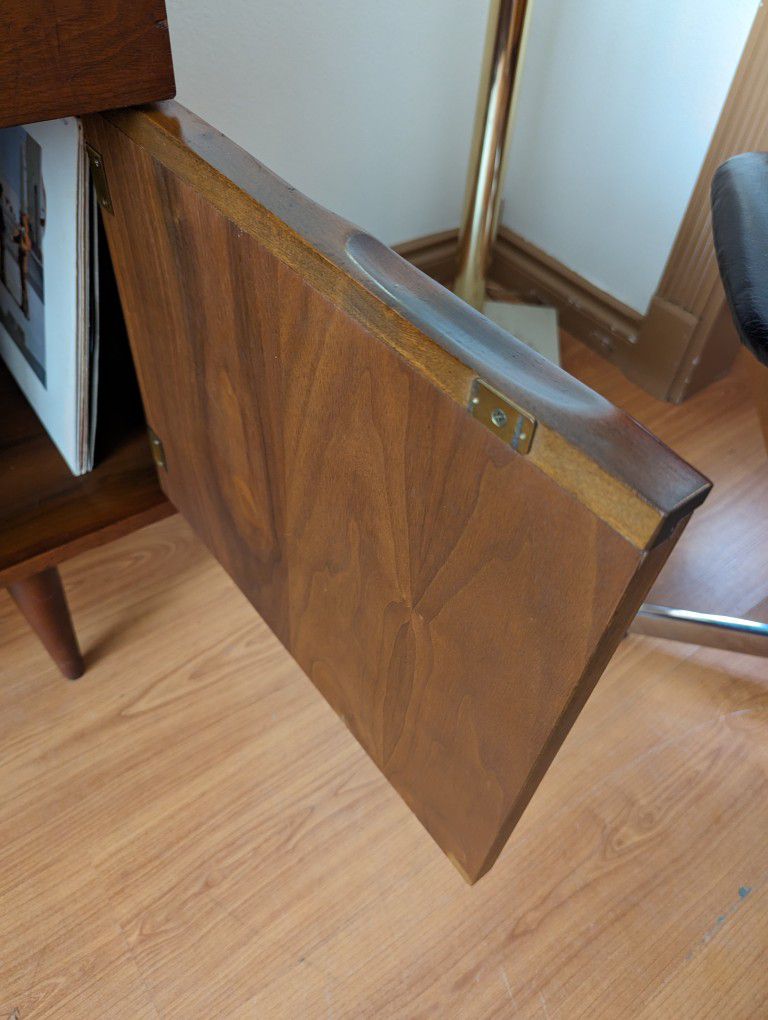 MCM Record Player Stand / Walnut Buffet Credenza Cabinet
