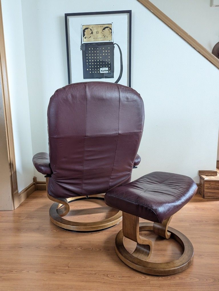 Ekornes Stressless Style Leather Lounge Chair Recliner & Ottoman by Lane