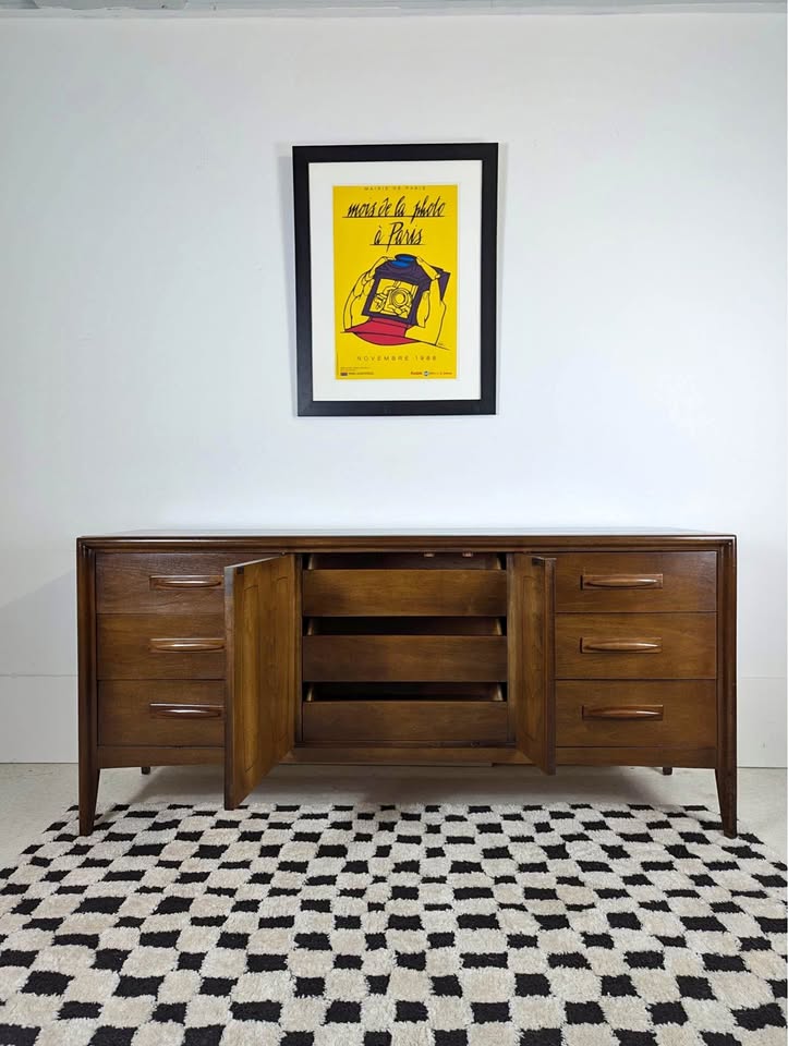 MCM 9 Drawer Emphasis Collection Lowboy Dresser by Broyhill