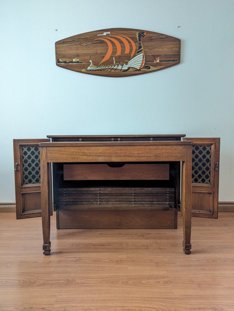 Mid Century Vintage Drexel Esperanto Expanding 6 Leaf Dining Table