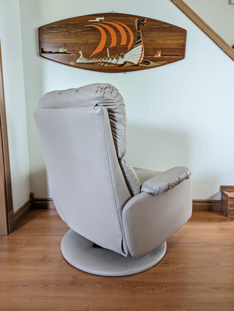 Modern Swivel, Rocker, Leather Lounge Chair Recliner by Barcalounger