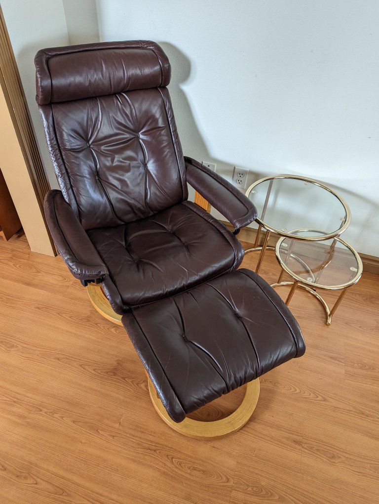 Vintage Ekornes Stressless Leather Lounge Chair Recliner & Ottoman