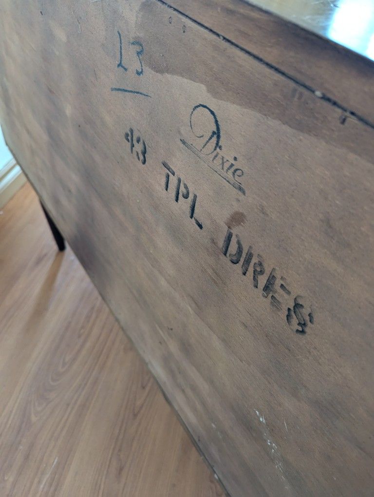 Mid Century Modern Dixie 9 Drawer Lowboy Dresser