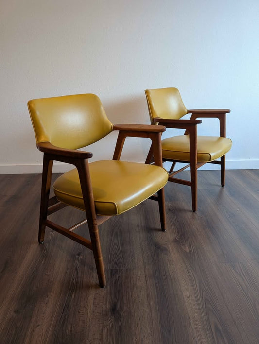 Pair of MCM Yellow Gunlocke Chairs