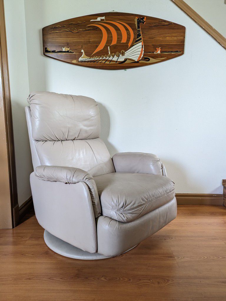 Modern Swivel, Rocker, Leather Lounge Chair Recliner by Barcalounger