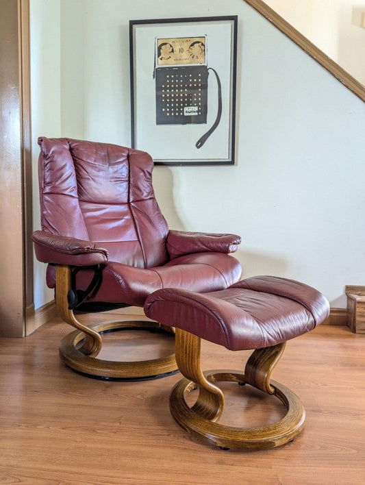 Large Ekornes Stressless Leather Lounge Chair Recliner & Ottoman