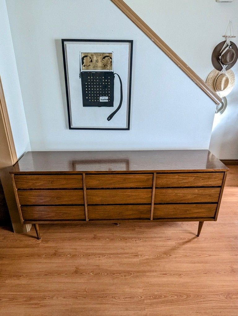 Mid Century Modern 9 Drawer Walnut Dresser by Bassett